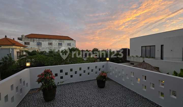 Rumah Semi Villa SHM di Dharmawangsa Ungasan 2