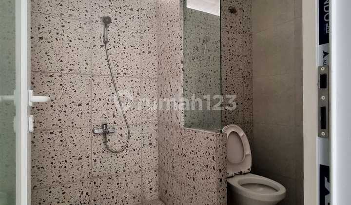 Modern New 3-Story House Ready to Occupy Near Canggu 2