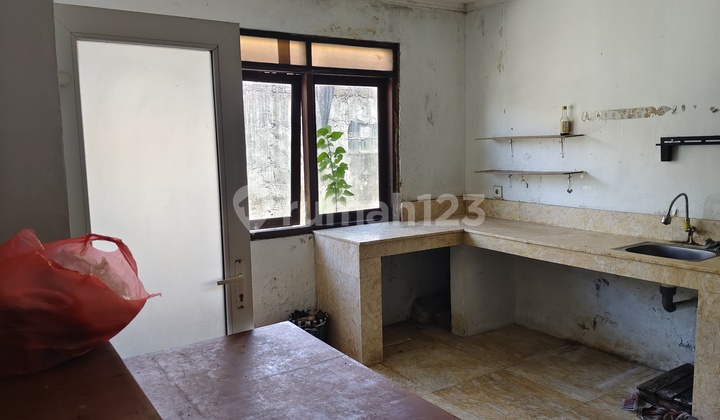 3-Story Shophouse in a Highly Strategic Business Area, Alongside Imam Bonjol Road, Denpasar. 2