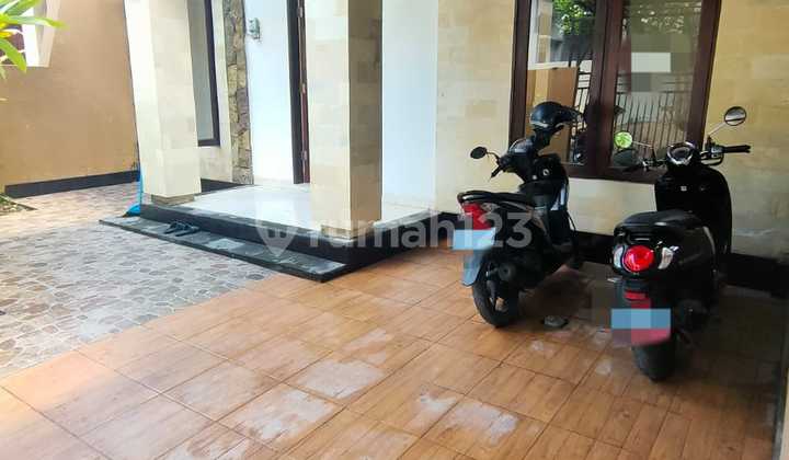 One Gate System House in Nusa Dua 2