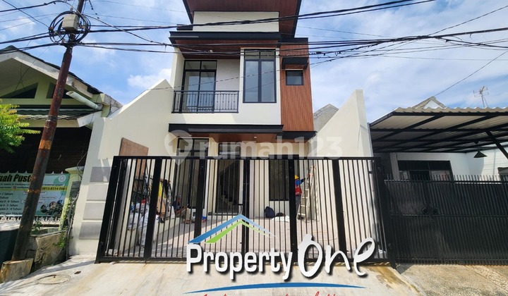 Jual Rumah 2 Lantai Lokasi Strategis di Kencana Loka Dekat Akses KRL Rawa Buntu dan Tol BSD