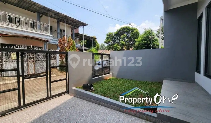Sell Ready-to-Occupy House in Kencana Loka BSD Serpong 2