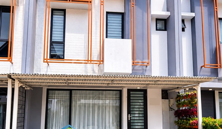 Jual Rumah 2 Lantai Siap Huni di Yuthica BSD Dekat Tol, Mall, dan Stasiun KRL Rawa Buntu