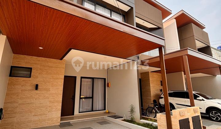 Rumah Eksklusif Dekat Kampus Umj & MRT Lebak Bulus | Limited Unit