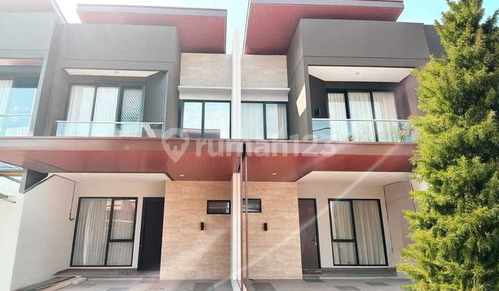 Modern 2-Storey House - 1 km to Lebak Bulus MRT