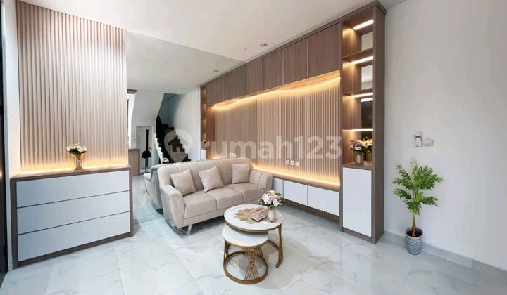Rumah 3 Lantai Premium View City Light Jak-Sel 2