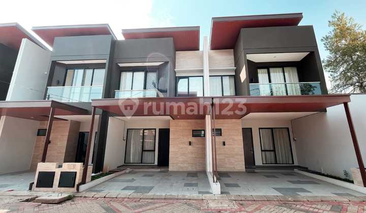 Modern 2-Storey House - 1 km to Lebak Bulus MRT