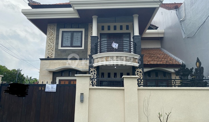 Rumah Disewa di Renon Lokasi Strategis Rumah Disewa di Renon Lokasi Strategis