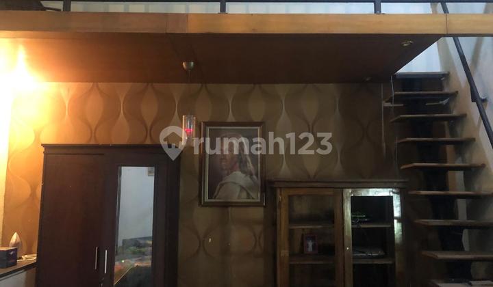 For Rent: 2.5-Story House in a Strategic Location at Taman Beverly, Lippo Cikarang 2