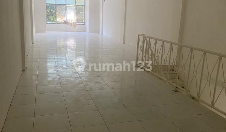 Disewakan Ruko 4 ½ Lantai di Minangkabau Barat, Strategis, Dekat Stasiun Manggarai. Disewakan Ruko 4 ½ Lantai di Minangkabau Barat, Strategis, Dekat Stasiun Manggarai.