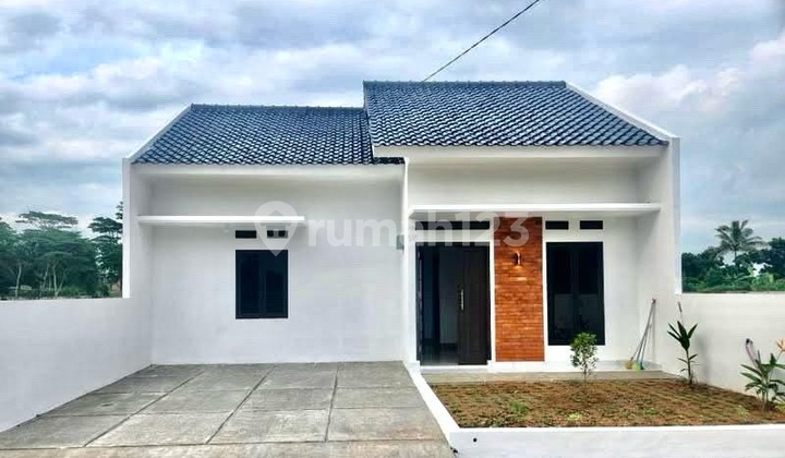 Rumah Dekat Kampus Itera dan Tol Kota Baru