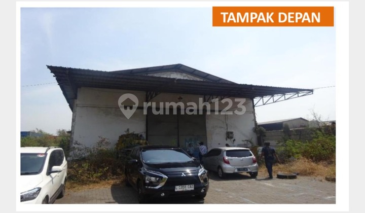 Warehouse with Strategic Location on Raya Tambak Langon Surabaya Warehouse with Strategic Location on Raya Tambak Langon Surabaya