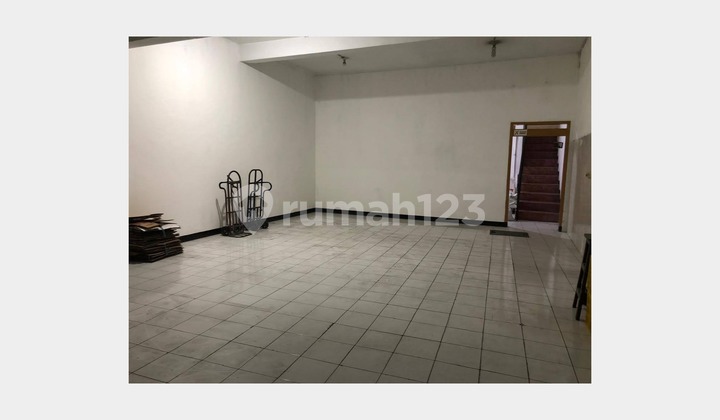 Shop House with a Prime and Charming Location in Tambak Rejo, Surabaya 2