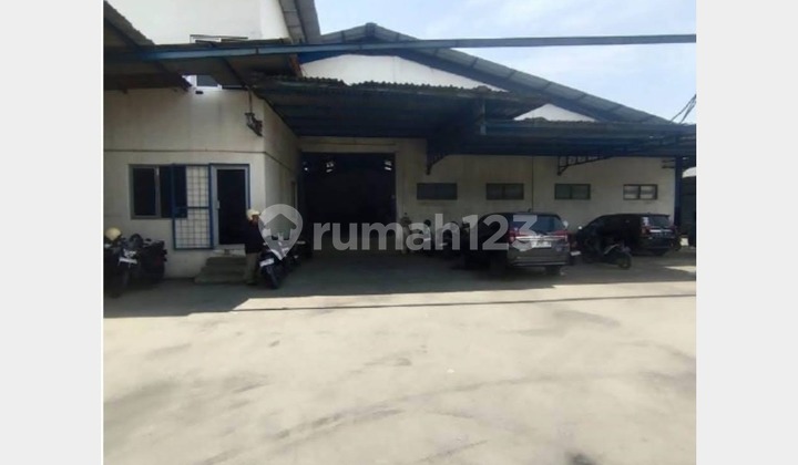 Ex-Factory, Strategic Location in Genuk Semarang 1
