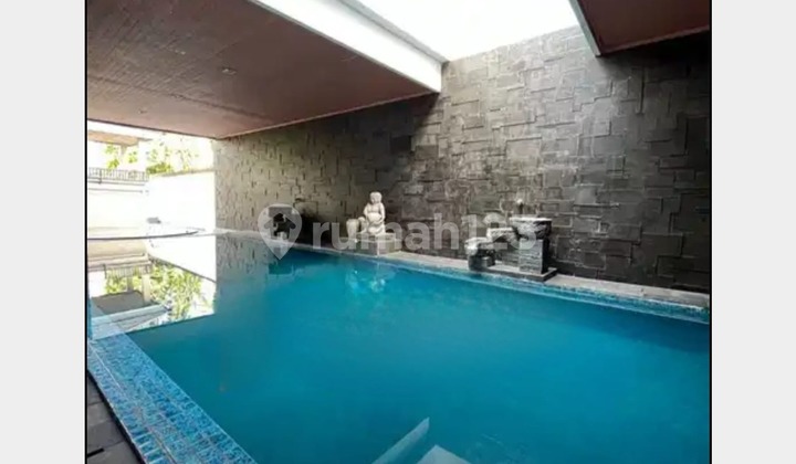 Rumah Terawat, Bagus & Strategis Dekat Pakuwon Mall, Grafam, Sby 2