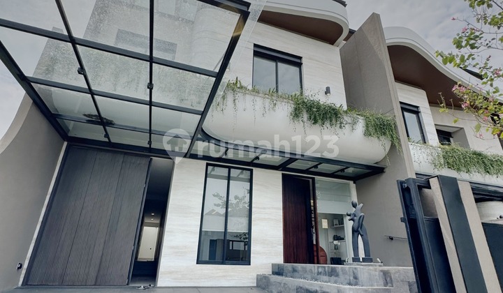Rumah Baru di Graha Family Surabaya Barat 2