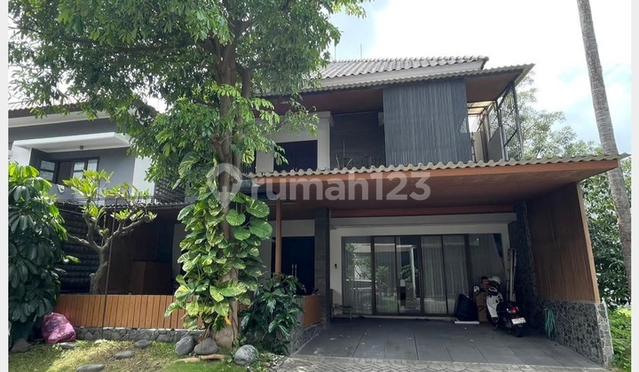 Rumah Mewah, Dekat Gwalk di Prambanan Residence, Sby Rumah Mewah, Dekat Gwalk di Prambanan Residence, Sby
