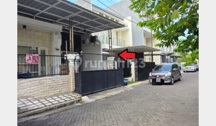 Rumah Murah & Strategis, Dekat Pakuwon City Mall di Surabaya