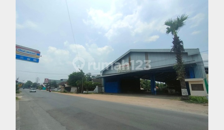 Cheap, Warehouse and Location at Zero Kediri-Blitar Highway