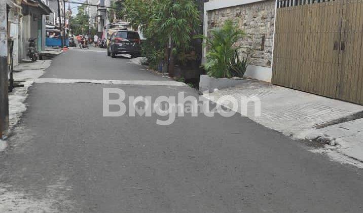 DISEWAKAN RUMAH 2 LANTAI PADEMANGAN, JAKARTA UTARA 2