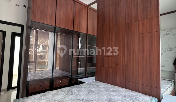 Dijual Rumah Siap Huni Dekat MRT Lebak Bulus