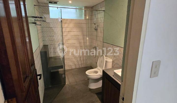 Rumah Butuh Minim Renovasi SHM di Jl. Darmawangsa V No.1, Pulo, Kebayoran Baru, Kota Jakarta Selatan, Dki Jakarta, Indonesia, 12160, Blok M 2