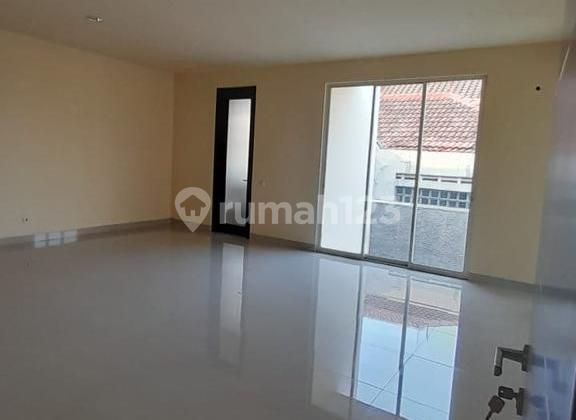 Nice House with Certificate at No 6A, Jl. Abdul Majid Raya, Cipete Selatan, Cilandak, South Jakarta City, Dki Jakarta, Indonesia, 12410, Cipete