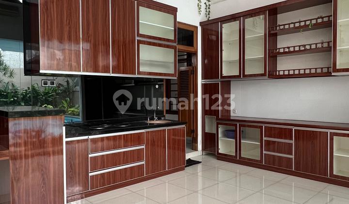 Rumah Bagus SHM di Jl. Metro Pondok Indah, Jl. Metro Pd Indah No 119, Pondok Pinang, Kebayoran Lama, Kota Jakarta Selatan, Dki Jakarta, Indonesia, 12310, Pondok Indah