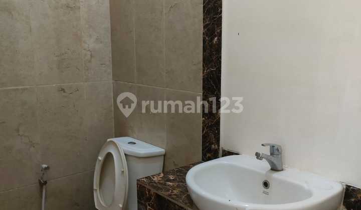 Rumah Butuh Minim Renovasi SHM Area Wijaya Panglima Polim Kebayoran Baru Jakarta Selatan 2