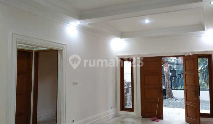 Rumah Butuh Minim Renovasi SHM Area Wijaya Panglima Polim Kebayoran Baru Jakarta Selatan