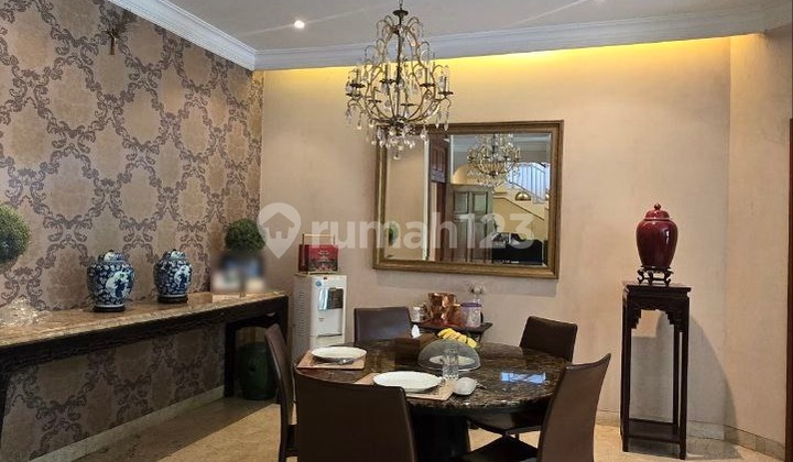 House Needs Minor Renovation SHM at Jl. Gunawarman No. 16, Selong, Kebayoran Baru, South Jakarta City, Dki Jakarta, Indonesia, 12110, Senopati 2