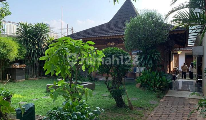 Rumah Siap Huni di Simprug Area Rumah Siap Huni di Simprug Area