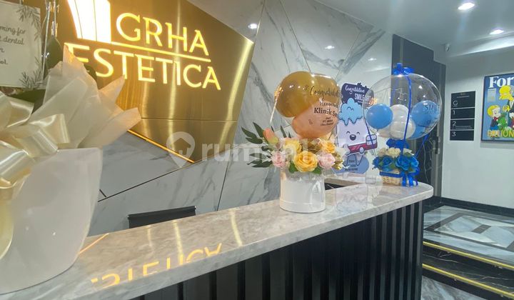 Perkantoran di Jl. Woltermonginsidi, Jl. Wolter Monginsidi No 109, Petogogan, Kebayoran Baru, Kota Jakarta Selatan, Dki Jakarta, Indonesia, 12170, Senopati 371.0 M² Unfurnished SHM