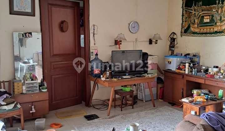 House Needs Minimal Renovation SHM 2