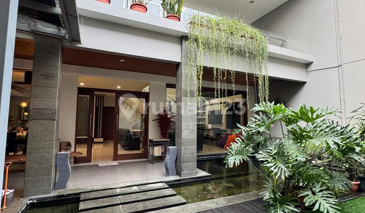 Dijual Rumah Mewah Istimewa di Pusat Kota Bandung Adem Dijual Rumah Mewah Istimewa di Pusat Kota Bandung Adem