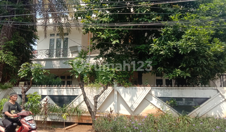 Jual Rumah Lama di Tanjung Duren