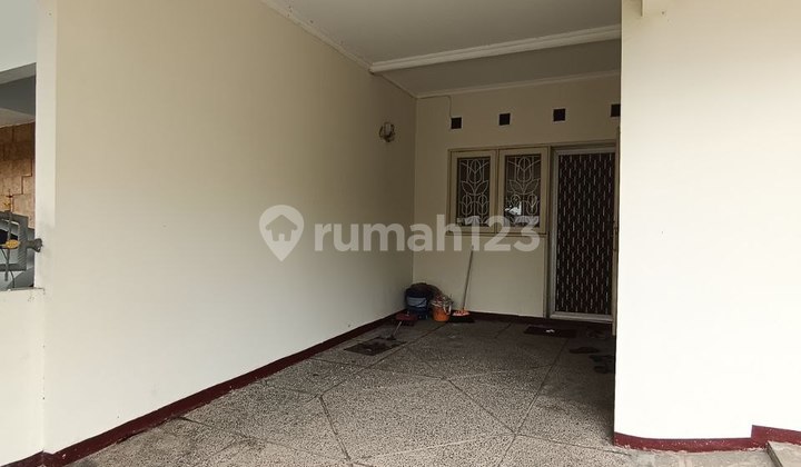 SHM House Good Flood Free 2 Floors in Kemang Pratama 2