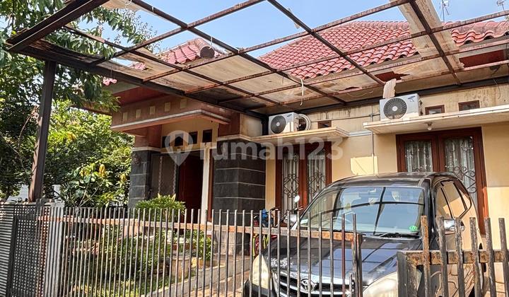 Dijual Dibawah Pasar Rumah Hook di Kemang Pratama Bekasi