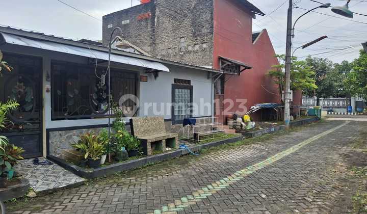 For Sale: Klipang Permai House, Indent, Custom Layout Available by Prabowo Siswanto Property 2