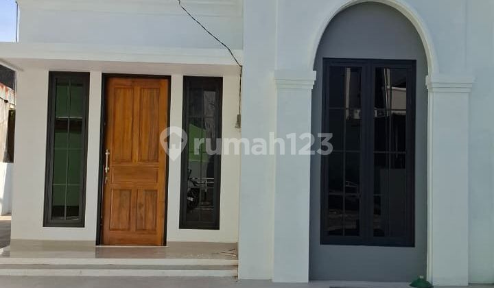 Rumah Baru America Clasic di Banyumanik 2