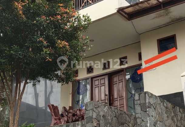 3-Story Villa House in Bandung with SHM, Strategically Located Near Toll Access 2