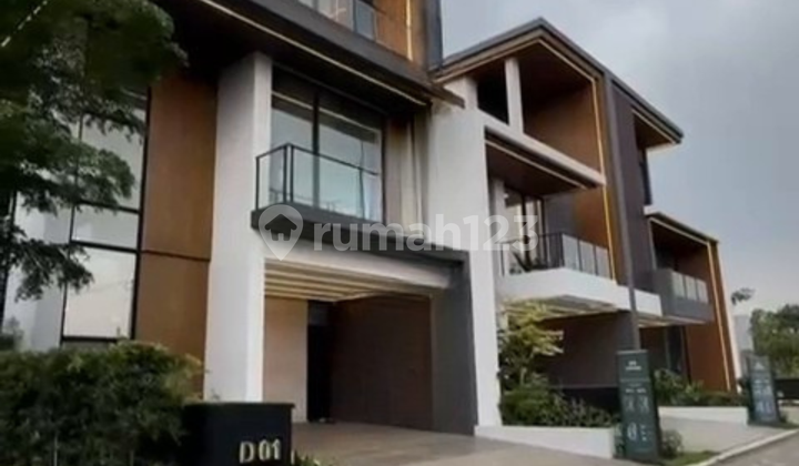 Rumah Mewah 3 Lantai + Private Lift di Bojongsari Depok Rumah Mewah 3 Lantai + Private Lift di Bojongsari Depok