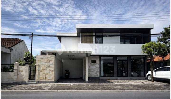 Hidden Vertical Villa in Canggu - Private Pool, 2 Floors, Ready to be Shaped According to Your Style Hidden Vertical Villa in Canggu - Private Pool, 2 Floors, Ready to be Shaped According to Your Style