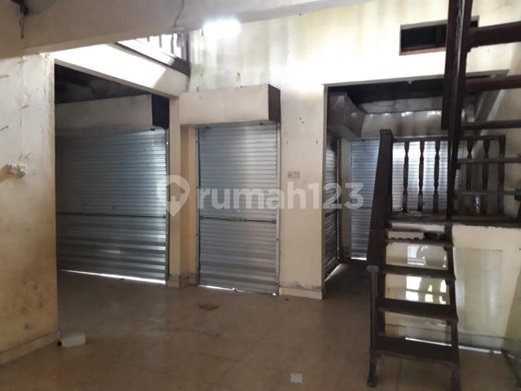 Ruko 500M² di Depan Sd - Jalur Ramai Singaraja-Bedugul, Parkir Luas! 2