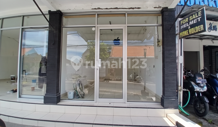 Small Space, Big Potential! Compact Ruko in Umalas - Suitable for Salon, Nail Art, Coffee Take Away & Creative Studio