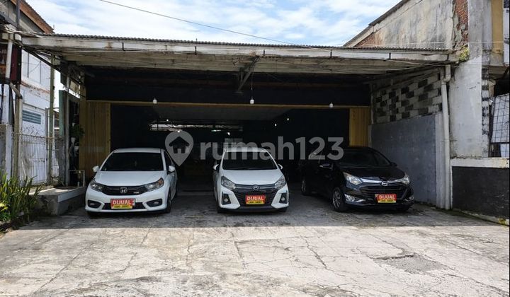 Showroom Siap Gas di Gatsu Tengah - Over Kontrak 7 Tahun, Lokasi Nempel Arus Utama