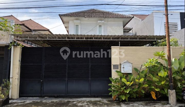 Hidden Oasis Two-Story in Panjer - Large Villa with 48 m² Pool & 5 Bedrooms