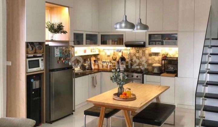 Rumah Ikonik 650 M² di Denpasar Utara - Dua Dunia Dalam Satu Atap, Full Furnished & Siap Pamer