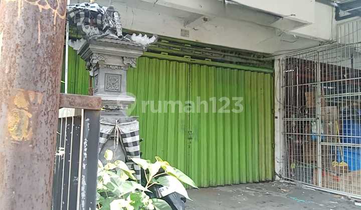 Two-Story Shop House on Canggu Main Road - A Great Location for Your Business