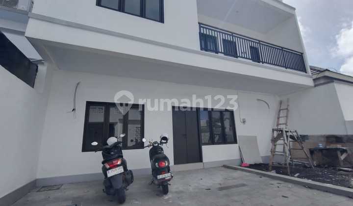 Upper-Class Residence in Jimbaran | 300 m² Building, Move-In Ready